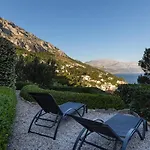 Olive Sea View Mimice