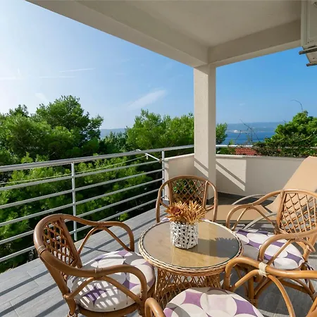 Olive Sea View * Mimice