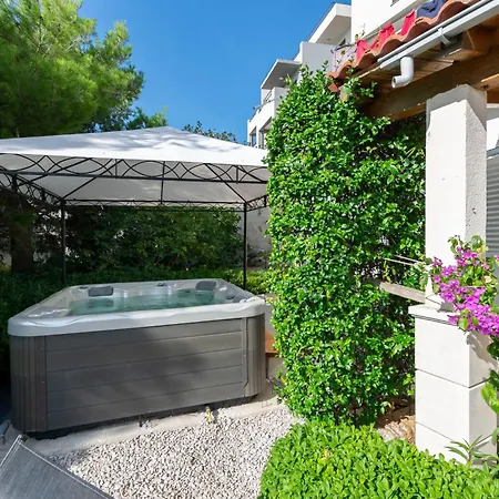 Olive Sea View Apartmán Mimice