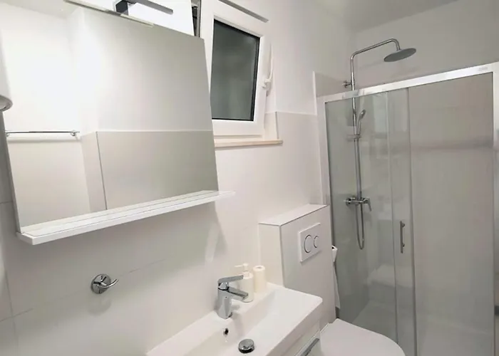 Olive Sea View Apartman Mimice